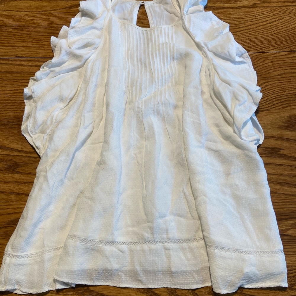 White Abercrombie ruffle tank top